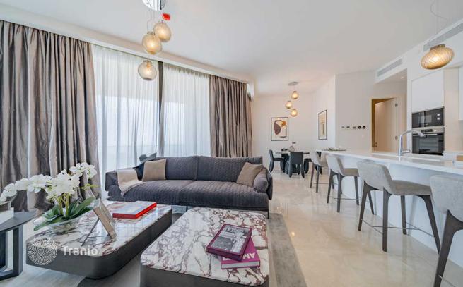 High-Rise Residence with Spa and Park 300 m from the Sea in Limassol