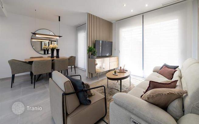 3-Bedroom Apartment with Sea View in Torrevieja, photo 5