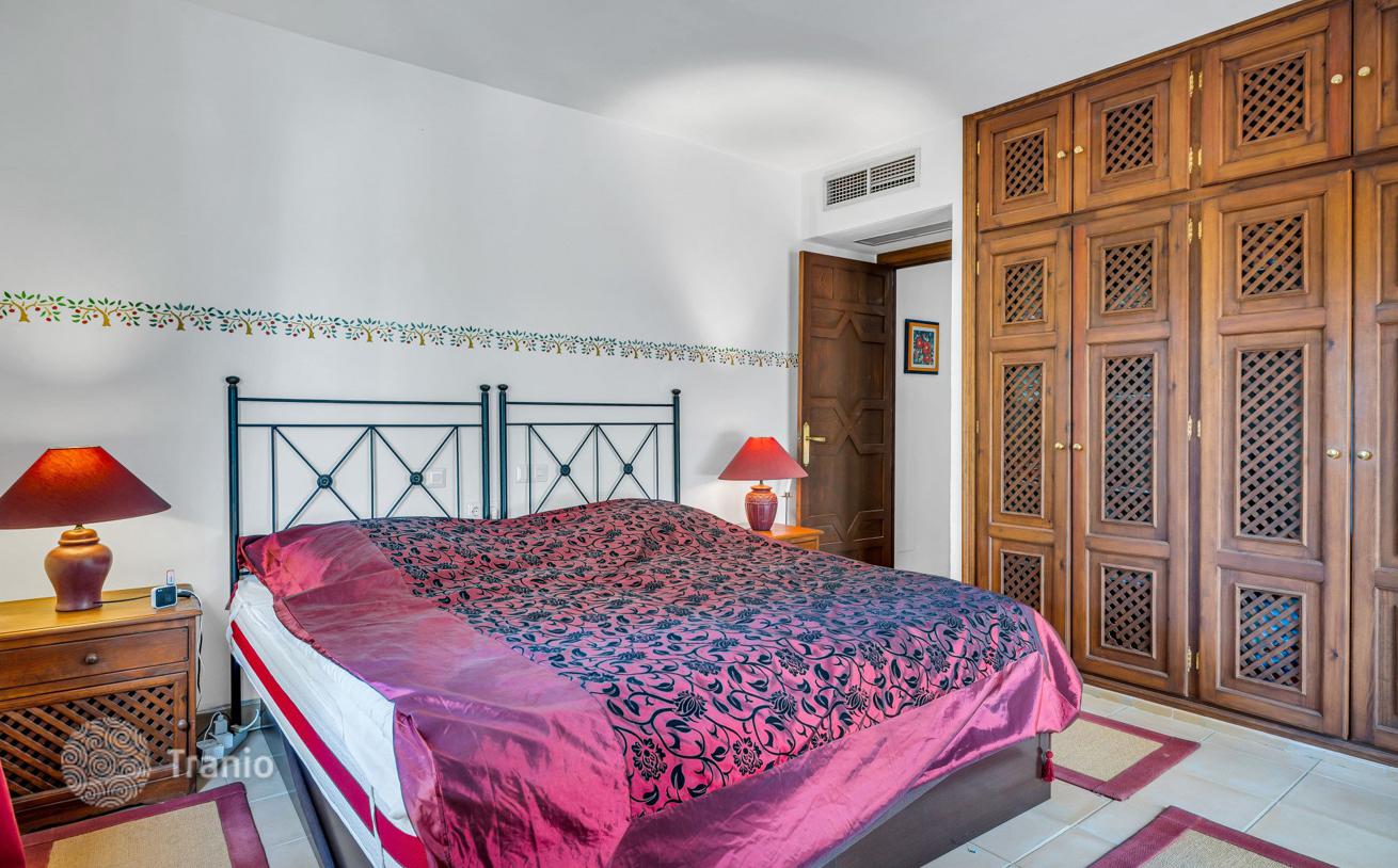 Villa with Sea View in Estepona