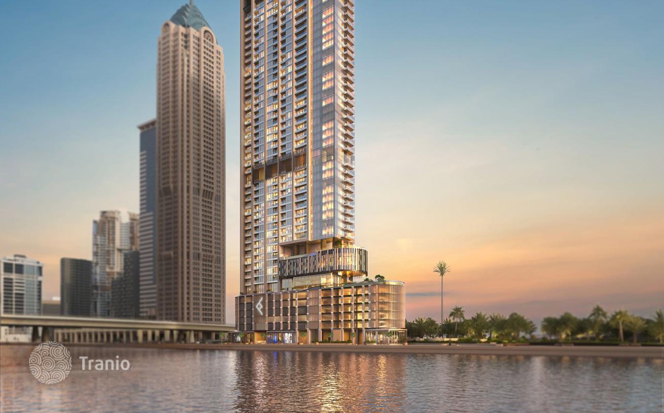 New Waterfront Apartments at One River Point with Pools in Business Bay, Dubai