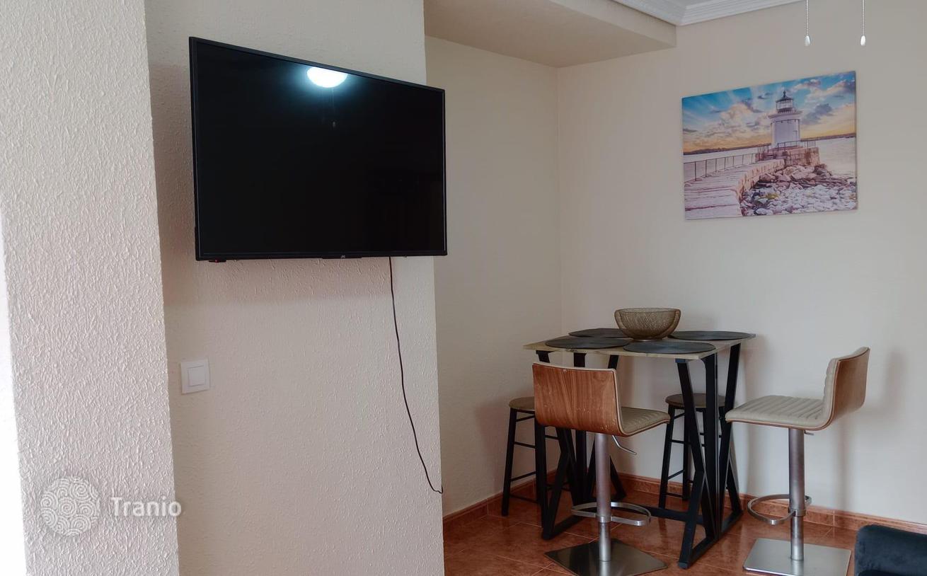 Renovated 1-Bedroom Apartment with Sea View in Benidorm, photo 3