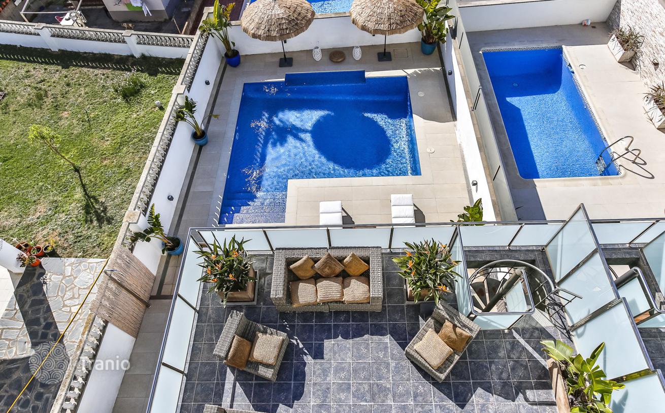 4-Bedroom Townhouse with Sea View in San Pere de Ribes, photo 5