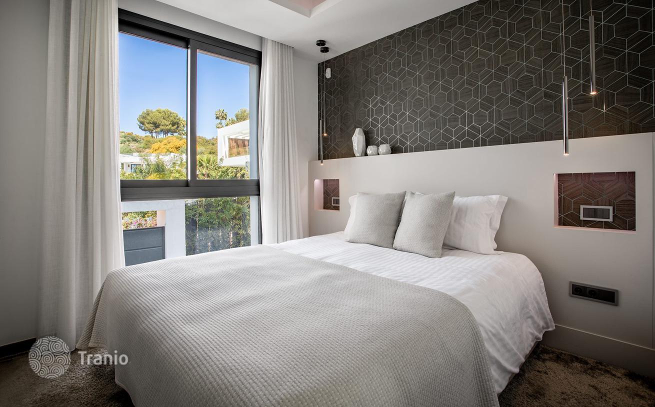 5-Bedroom Villa with Modern Design in Nueva Andalucia, Marbella, photo 5
