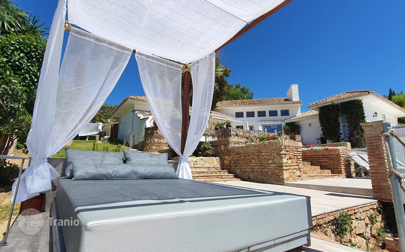 4-Bedroom Villa in Benalmadena, Malaga