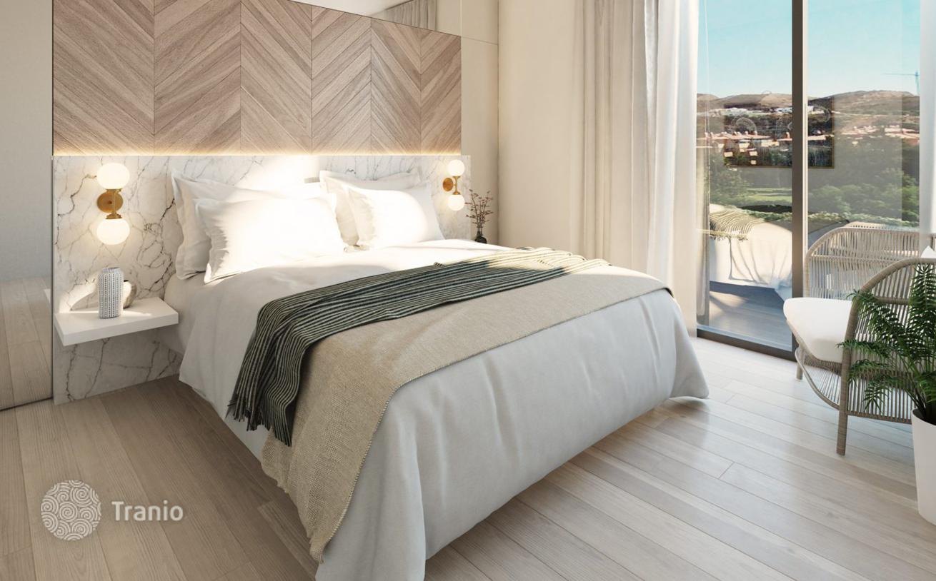 2-Bedroom Apartment with Panoramic View in East Marbella, photo 3