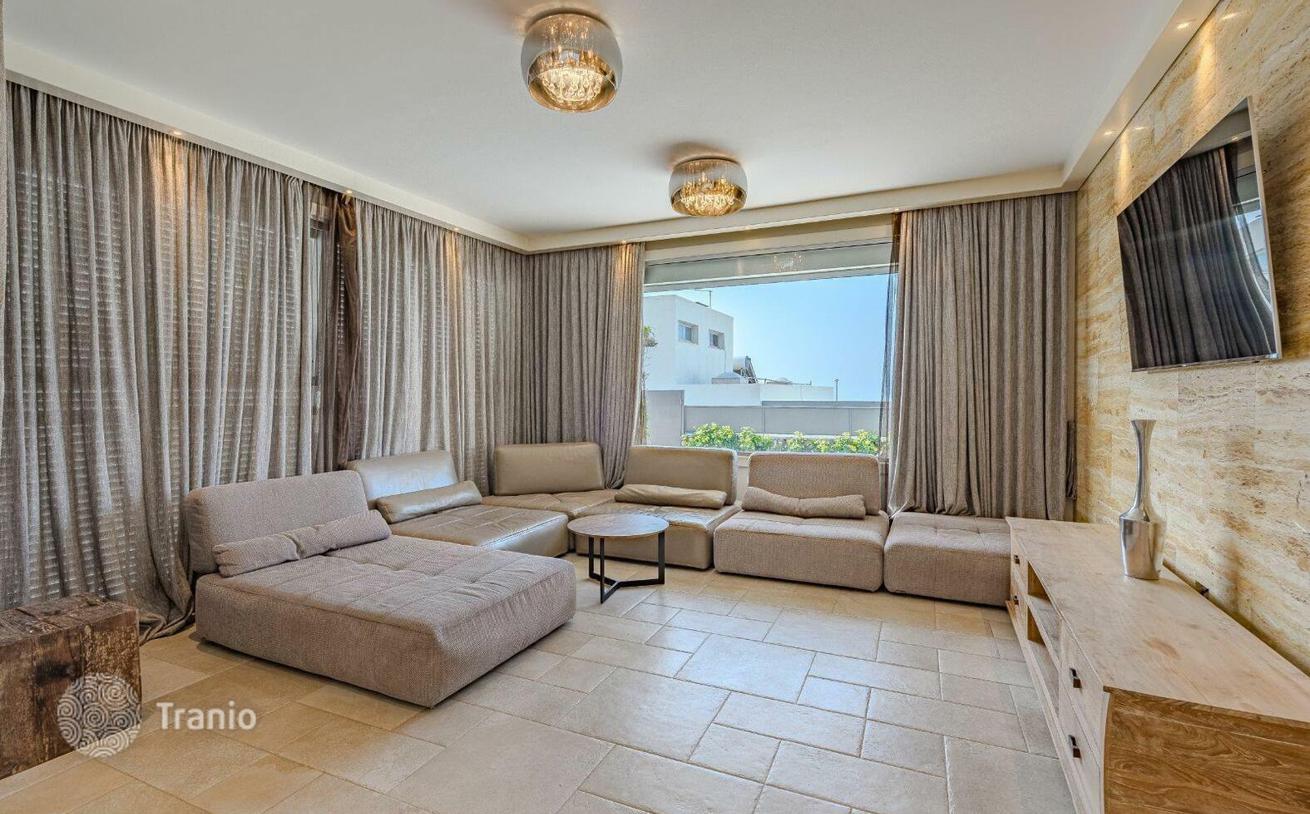 3-Bedroom Villa with Private Pool in Chayofa, Tenerife, photo 4
