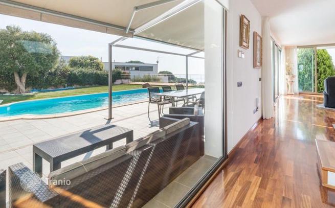 6-Bedroom House with Sea View in Arenes de Mar, Barcelona