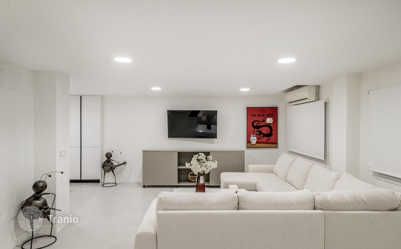 5-Bedroom Villa with Private Pool in Balcones de Sierra Blanca, Marbella, photo 2