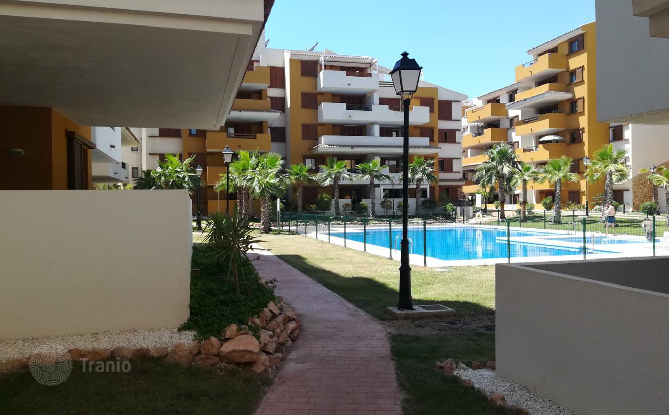 2-Bedroom Apartment with Sea View in Punta Prima, Torrevieja, photo 5
