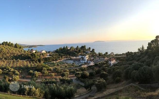 5-Bedroom House with Private Pool in Neos Marmaras, Sitonia, photo 5