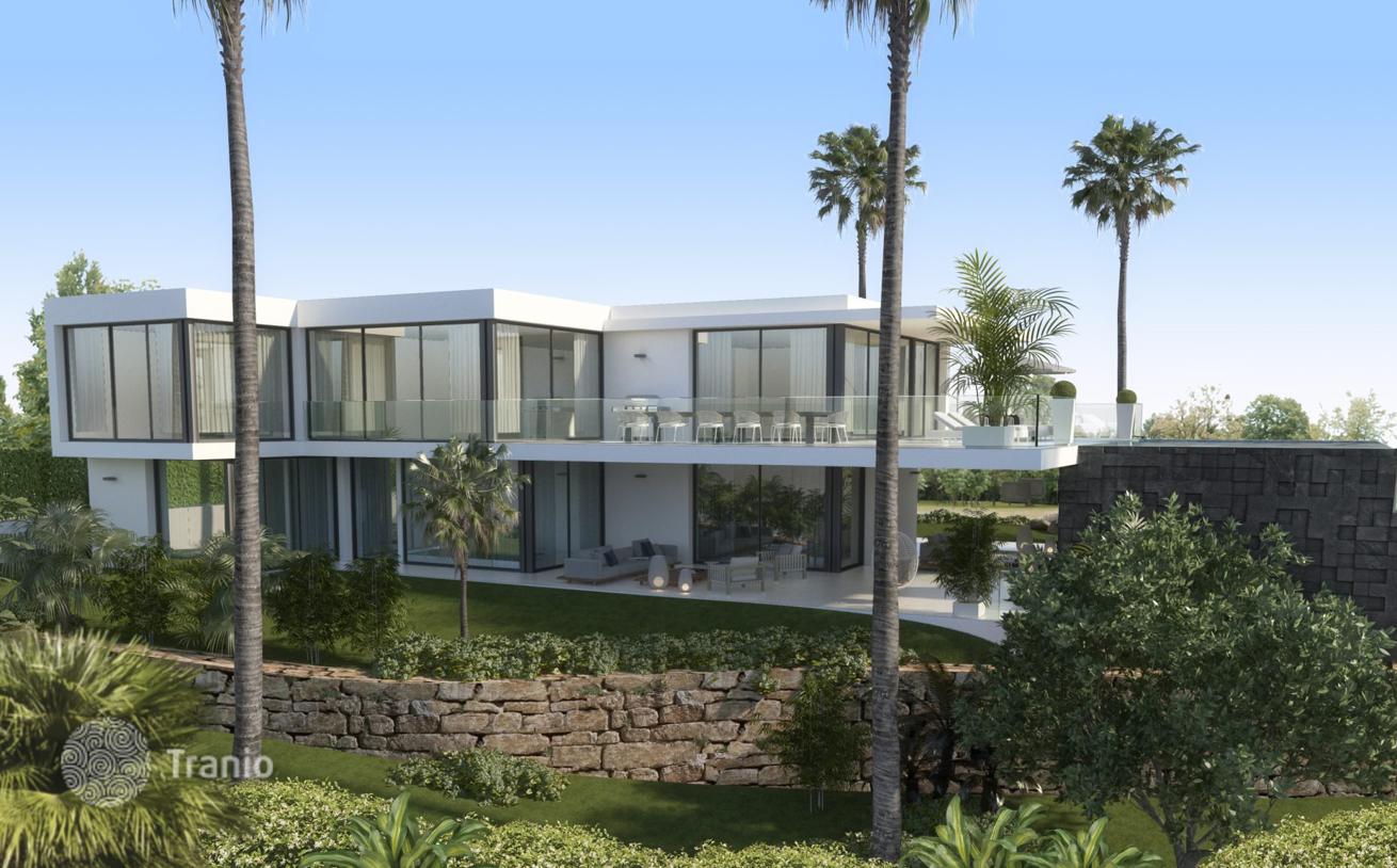 New Villas with Private Pools in Cabopino Golf, Marbella, photo 2