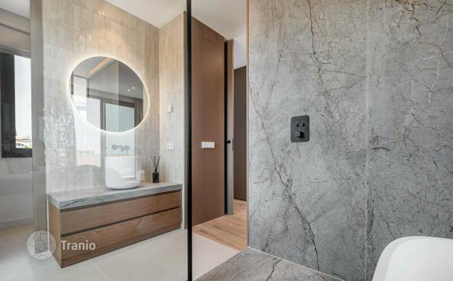 4-Bedroom Villa with Private Pool and Garden in Paraiso Alto, Benahavis, photo 3