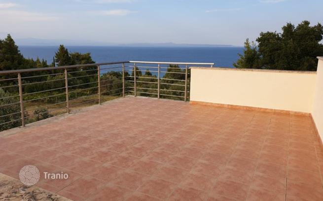 2-Bedroom House with Garden in Kriopigi, Kassandra, photo 3