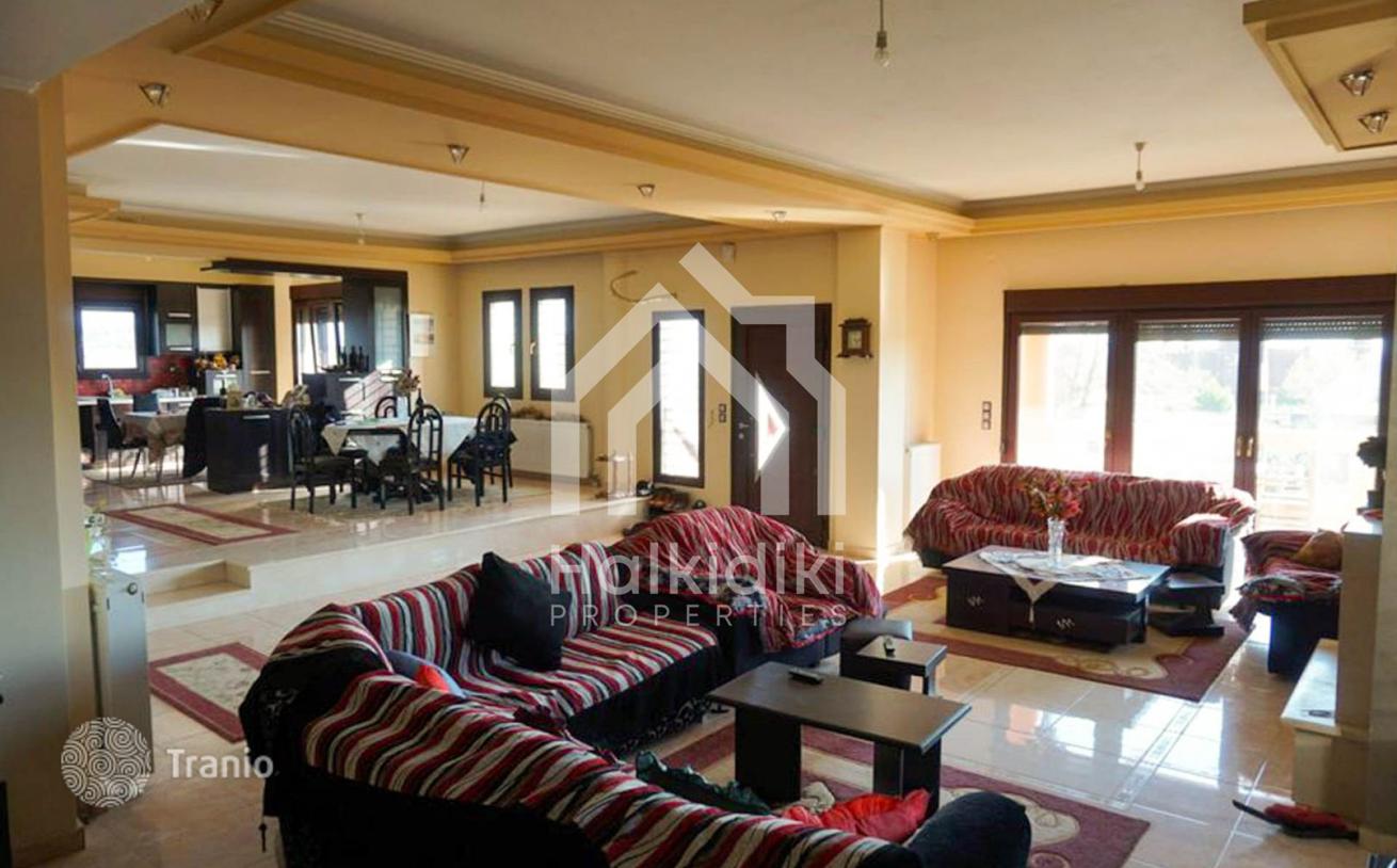 6-Bedroom House in Halkidiki, Greece