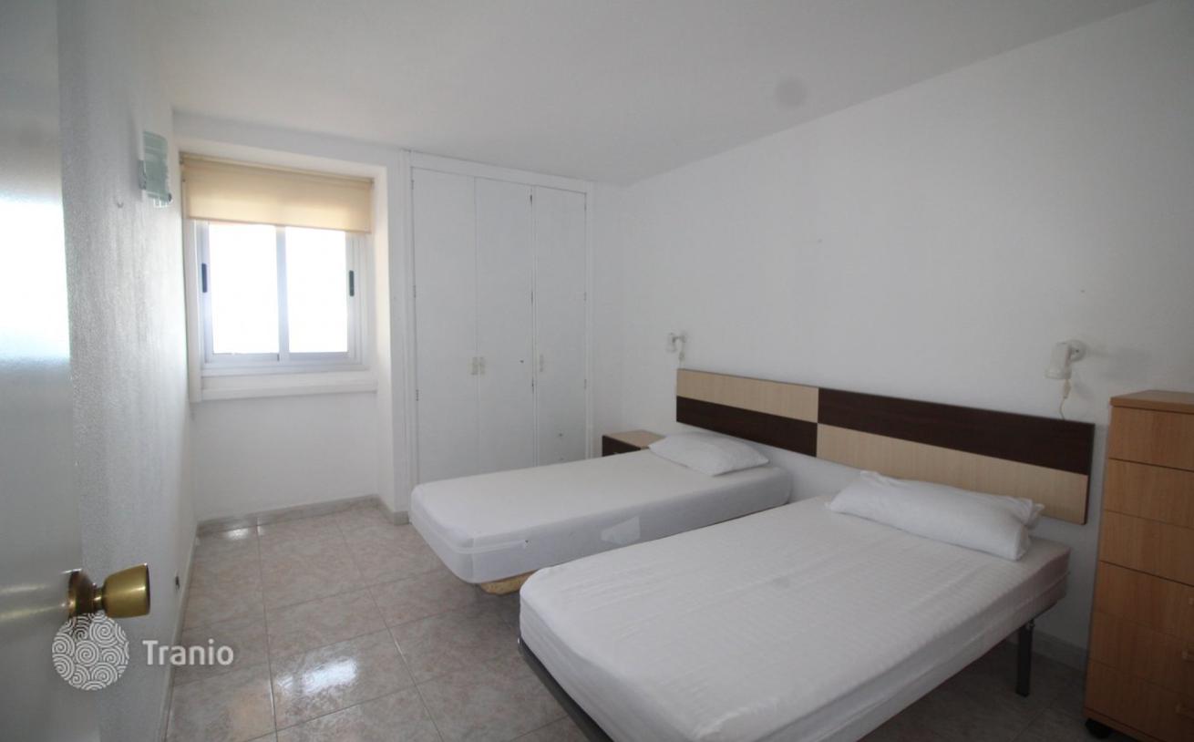 1-Bedroom Apartment with Sea View Terrace 50 m from the Beach