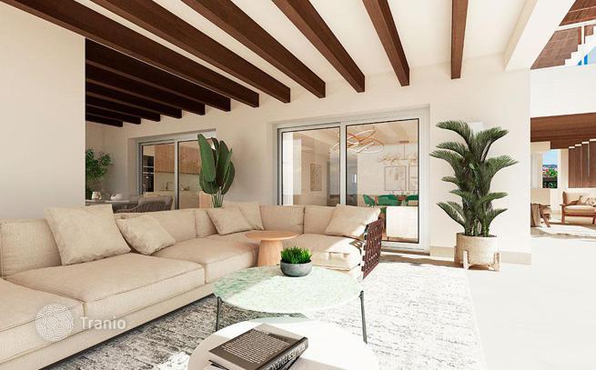 3-Bedroom Penthouse with Terrace and Sea View in Benahavís, photo 3