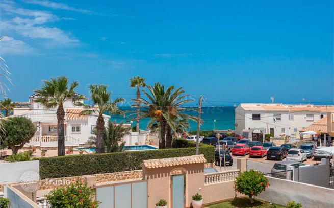 3-Bedroom Villa in Deesa de Campoamor, photo 4