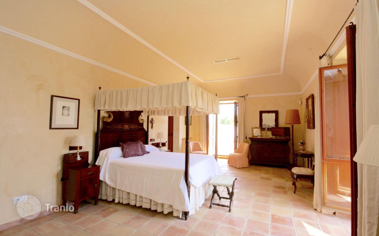 6-Bedroom Villa with Private Pool in Algaida, Mallorca, photo 2