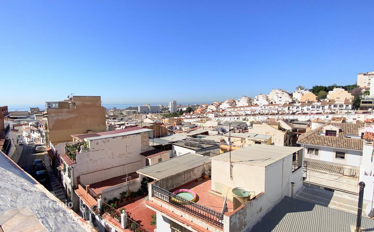 9-Bedroom Villa, 1,004 m² in Benalmadena, Spain