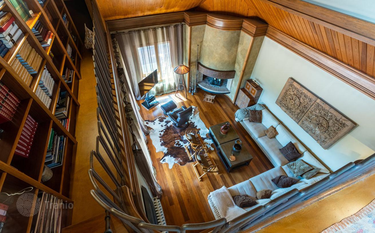 4-Bedroom Townhouse with Private Pool in Montornès del Vallès, photo 4