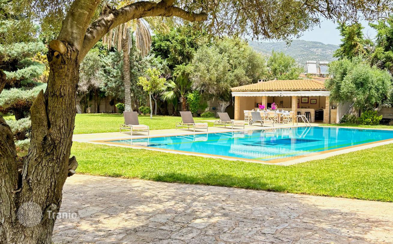 4-Bedroom Villa with 2 Pools and Landscaped Gardens in Peloponnese, Greece, photo 5