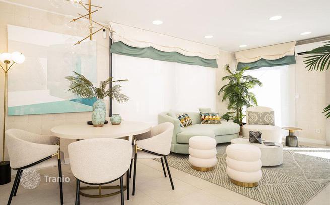2-Bedroom Apartment with Sea View in Torremolinos