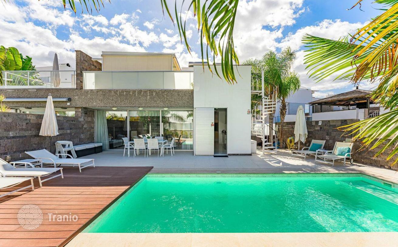 6-Bedroom Villa with Private Heated Pool in Costa Adeje, Tenerife