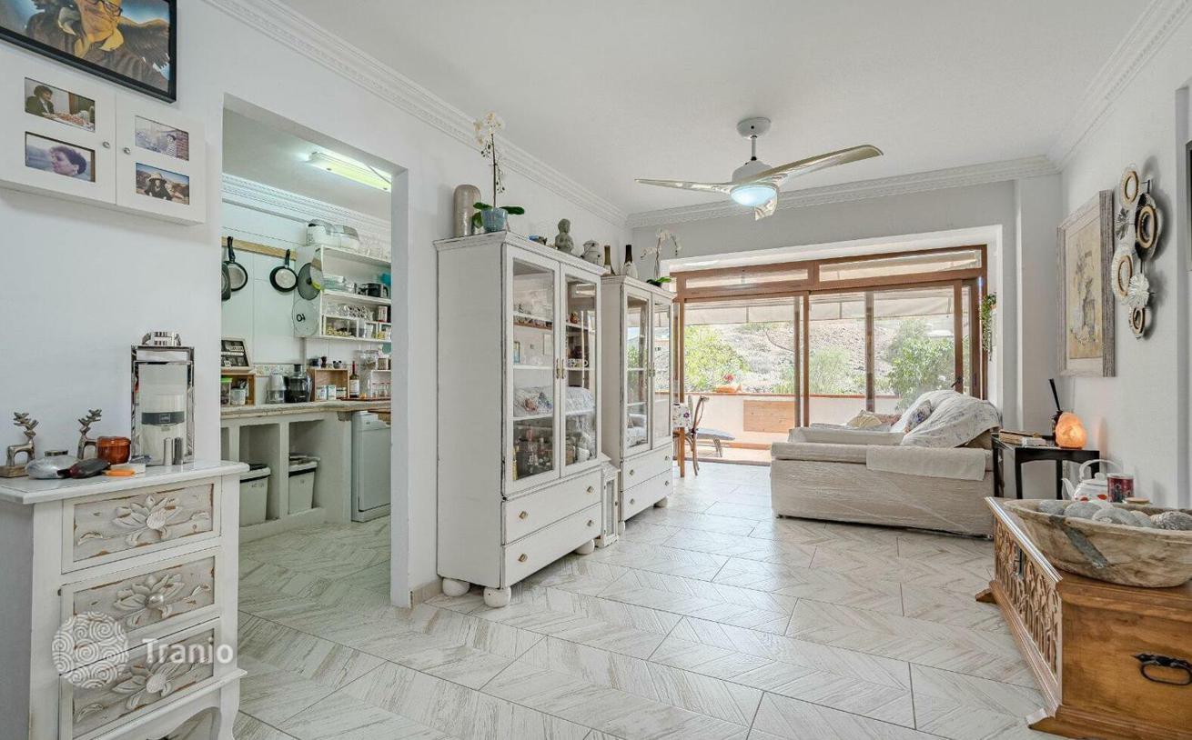 3-Bedroom Townhouse with Roof Terrace in Costa Adeje, Tenerife, photo 4