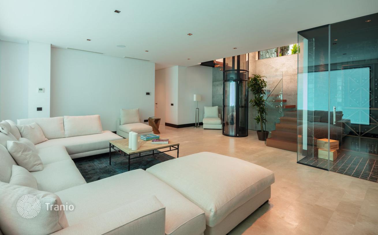 Luxury Villa with Private Pool and Spa on Golden Mile, Marbella, photo 4