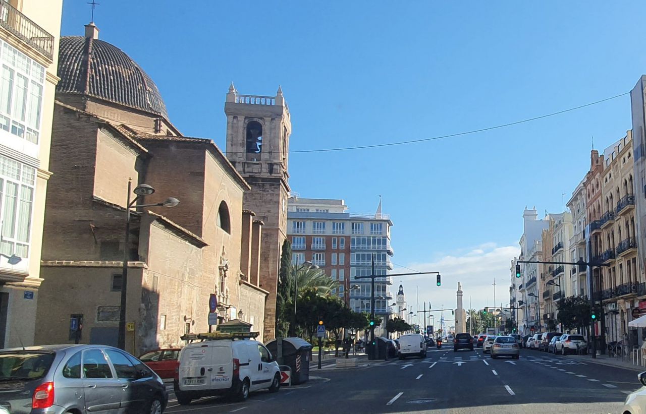 3-Bedroom Apartment in Valencia, Spain