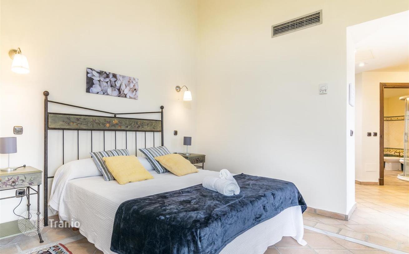 5-комнатная вилла 450 м² в Марбелье, Испания, фото 3