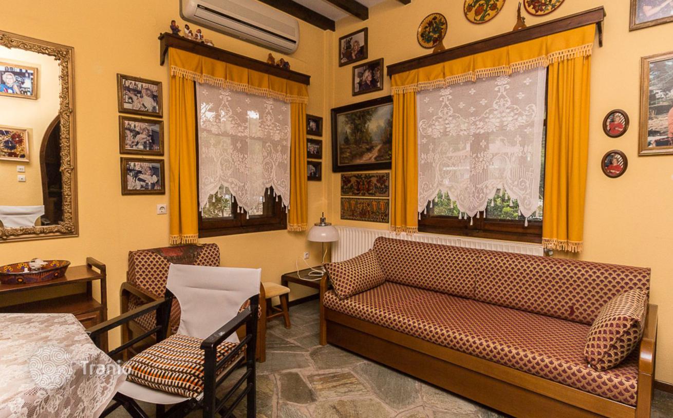 3-Bedroom Villa with Garden and Terraces in Sitonia, Halkidiki