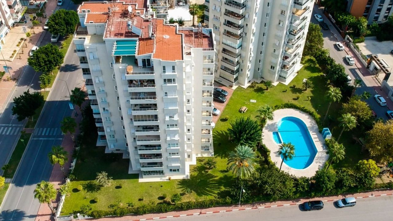 2-Bedroom Apartment in Antalya