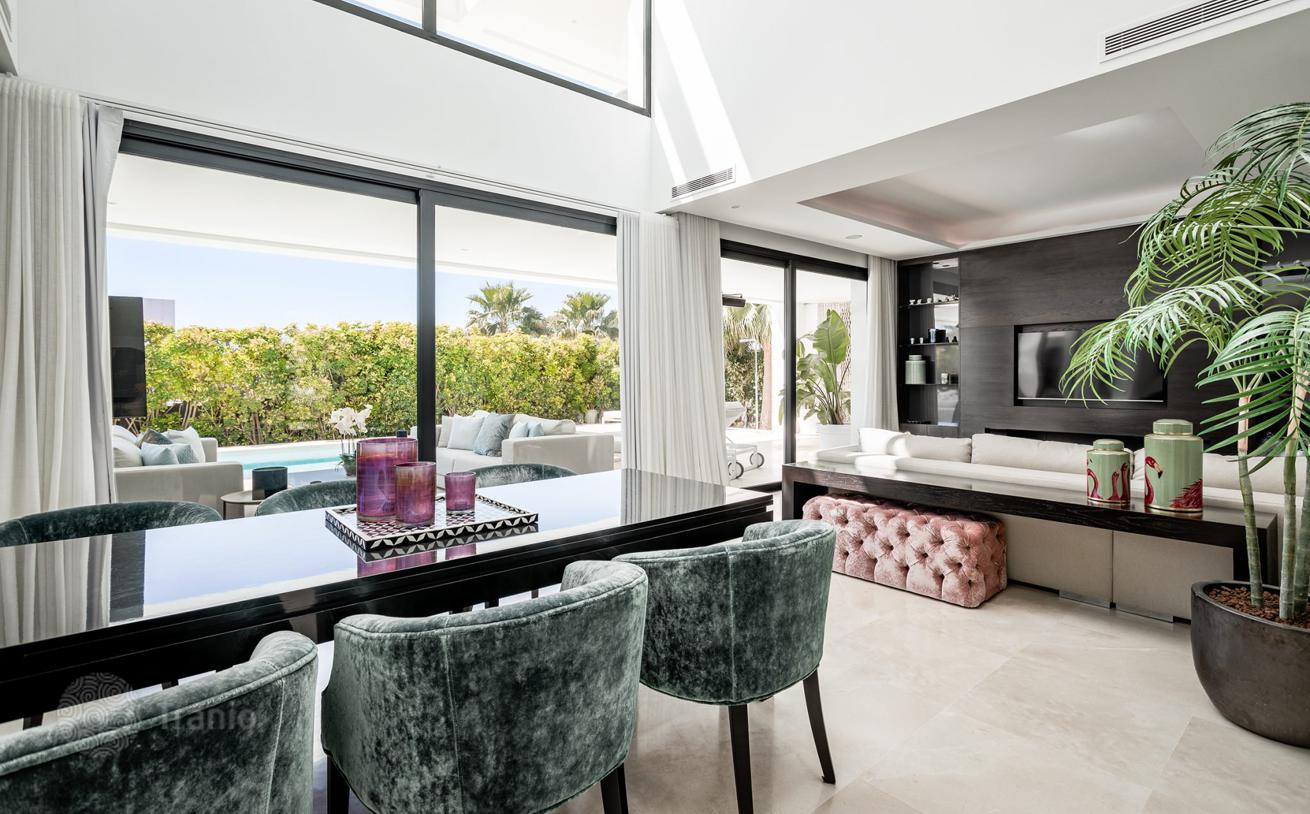 5-Bedroom Villa with Modern Design in Nueva Andalucia, Marbella, photo 3