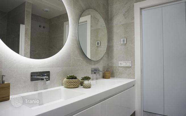 4-Bedroom Villa with Large Terrace in Campomoró, Alicante