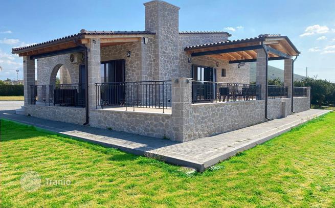 3-Bedroom Stone Villa with Large Plot on Peloponnese, Greece, photo 2