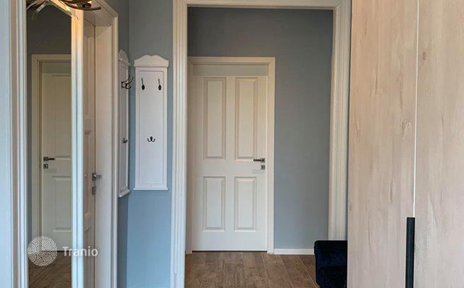 2-Bedroom Apartment in District III, Budapest, photo 2