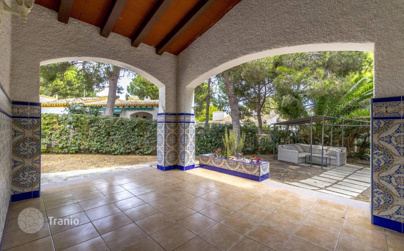 3-Bedroom Villa with Garden 300 m from Punta Prima Beach, Alicante, photo 4