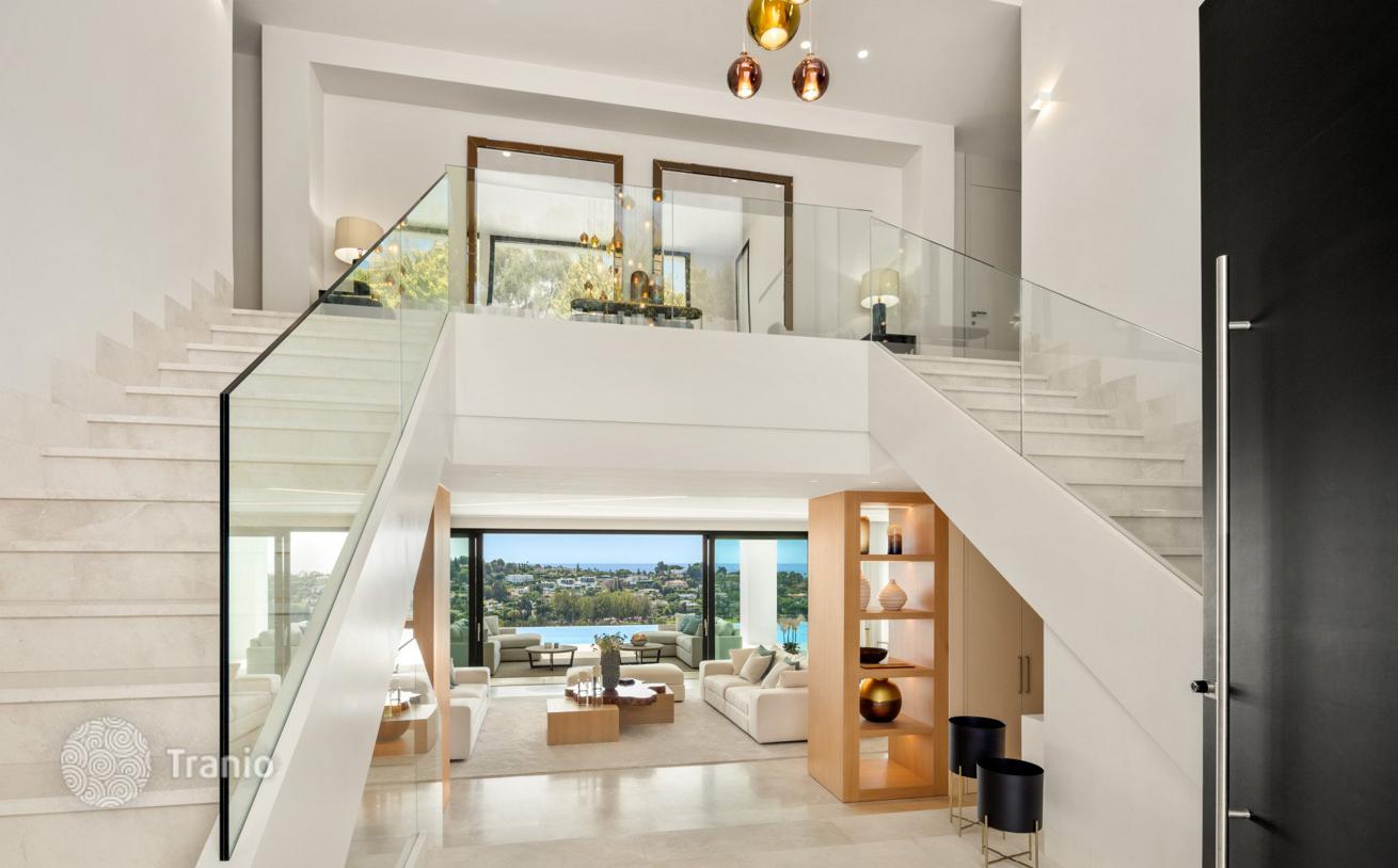 Modern Villa with Sea View in Estepona, New Golden Mile, photo 5