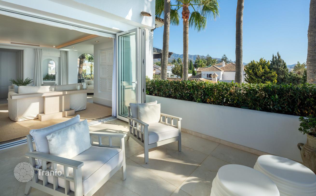 2-Bedroom Penthouse with Private Pool and Sea View in Marbella, photo 4