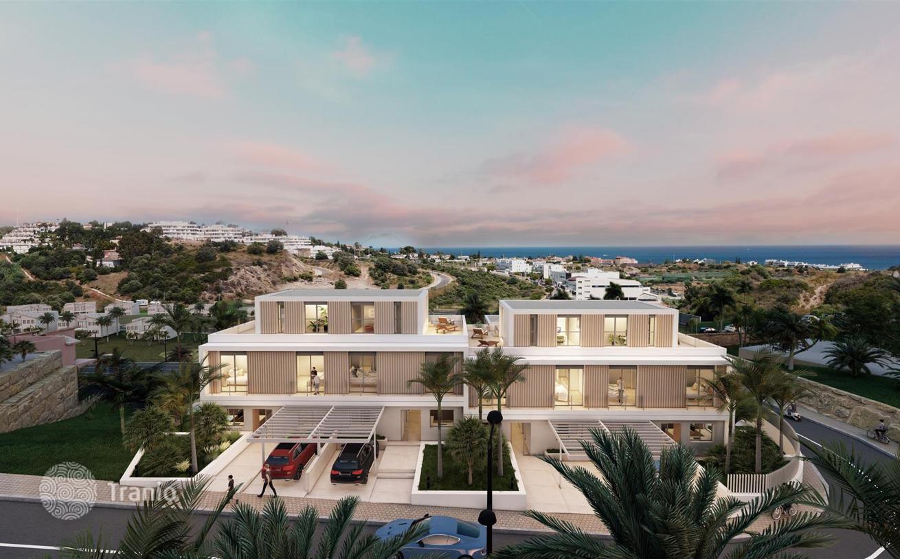 3-Bedroom Villa in Estepona, photo 4