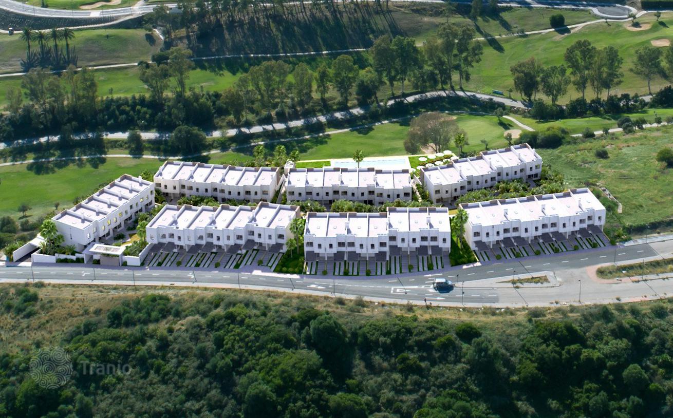 3-Bedroom Townhouse with Golf Course View in Estepona Golf, Estepona