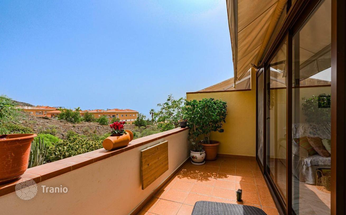 3-Bedroom Townhouse with Roof Terrace in Costa Adeje, Tenerife, photo 5
