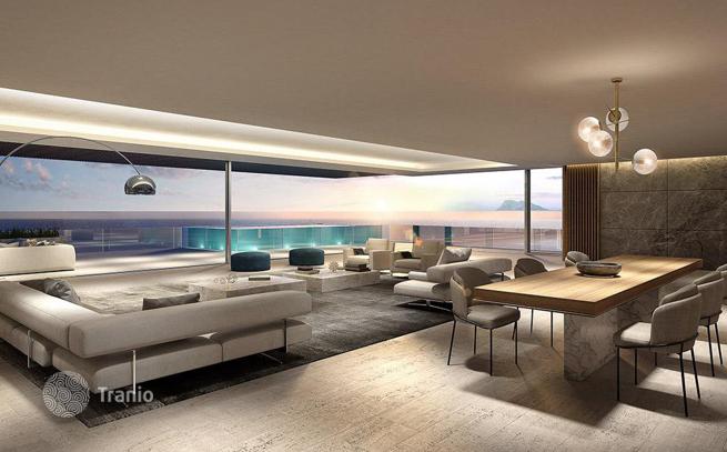 3-Bedroom Luxury Apartment with Sea View in Estepona