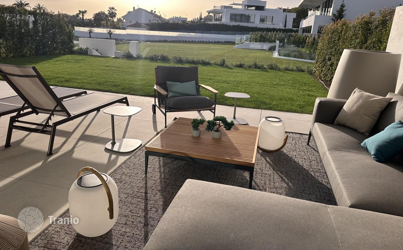 4-Bedroom Villa with Private Pool and Garden in Vilas 12, Marbella, photo 5
