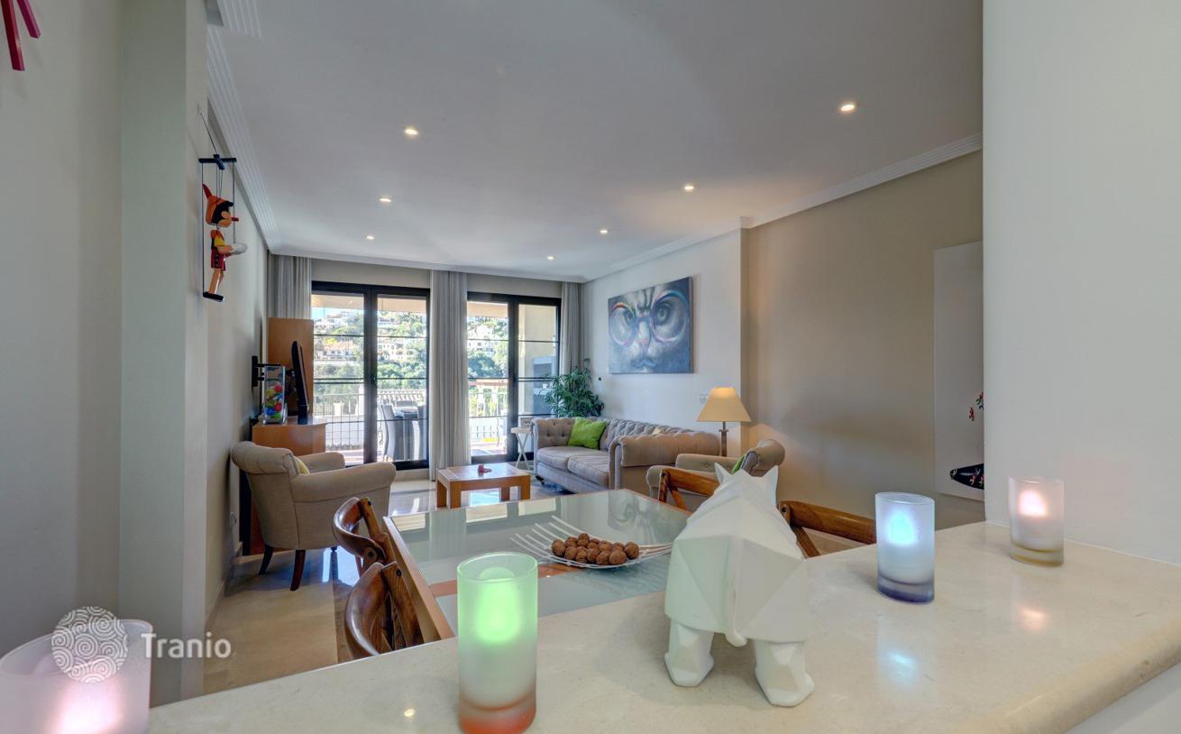 2-Bedroom Apartment in Benahavís, Spain, photo 4