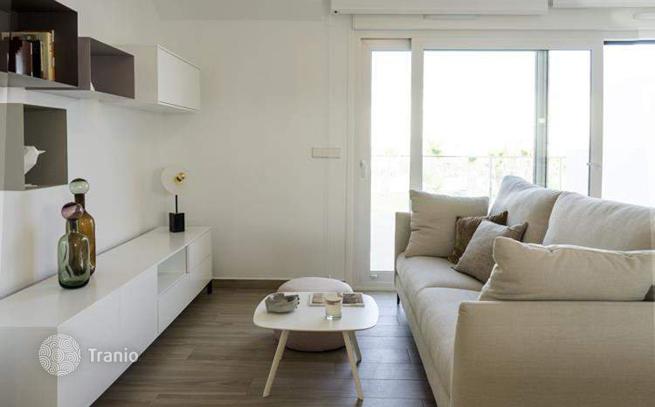 2-Bedroom Penthouse with Golf View in Orihuela Costa, Torrevieja, photo 2