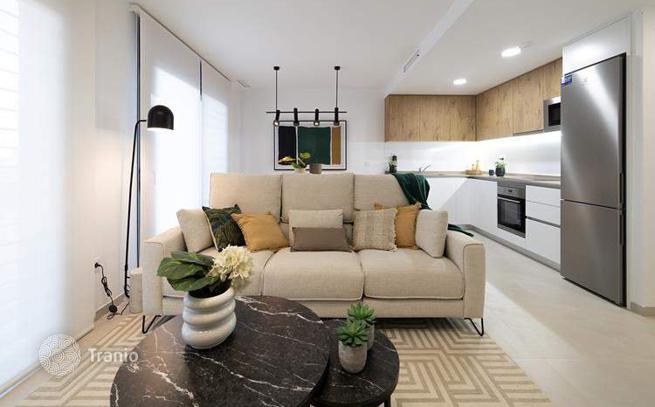 3-Bedroom Apartment with Sea View in Torrevieja, photo 4