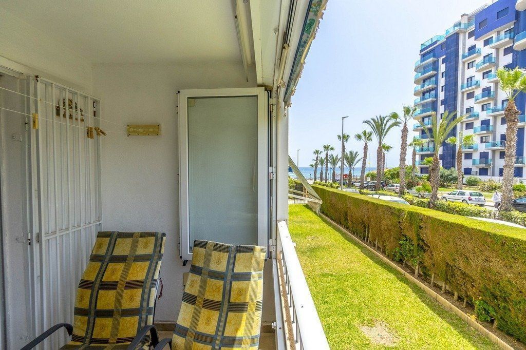 Апартаменты в Пунта Приме, Испания, 90 м²