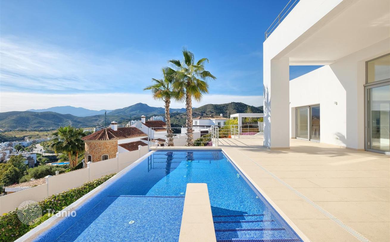 3-Bedroom Villa with Pool in Benavís, Spain, photo 2